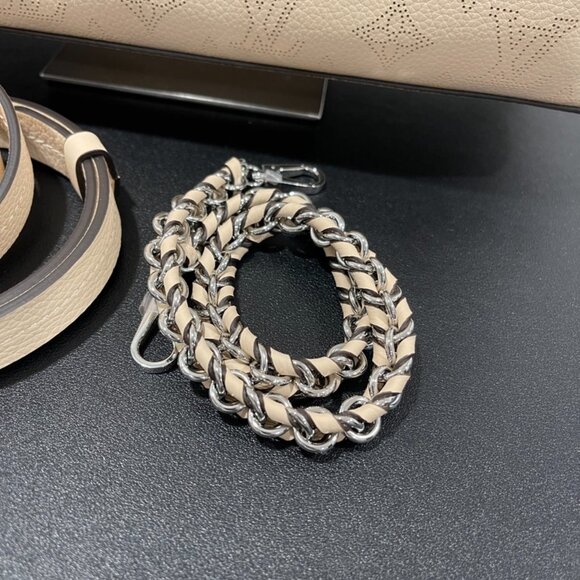 Louis Vuitton Monogram Mahina Bella Tote (JB1294) - Picture 3 of 14